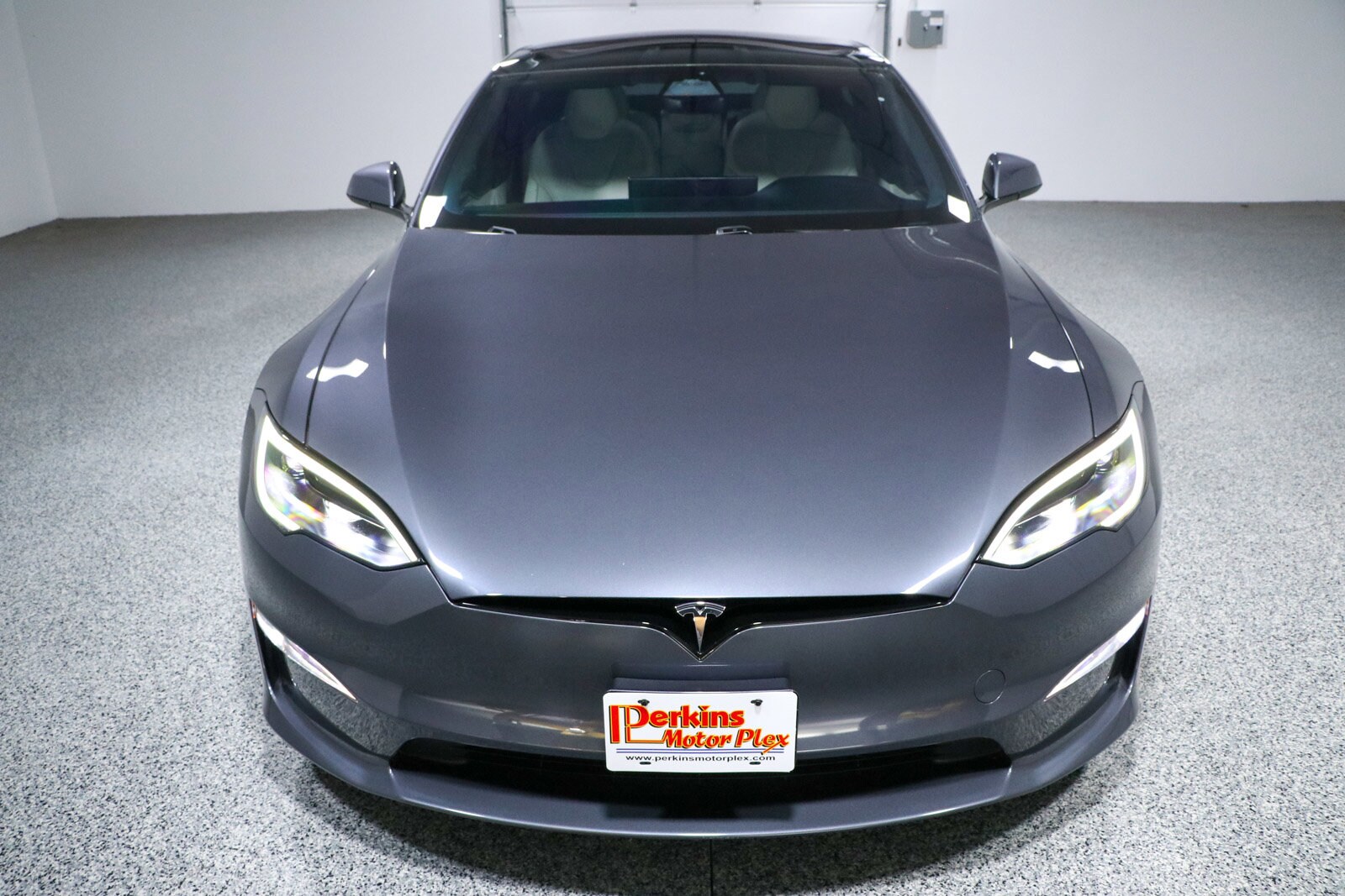 2023 Tesla Model S Plaid photo 3