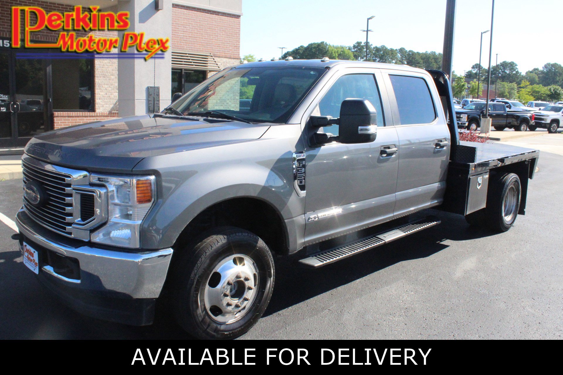 2022 Ford F-350 XL 4x4 Crew Cab 8' Box DRW's photo