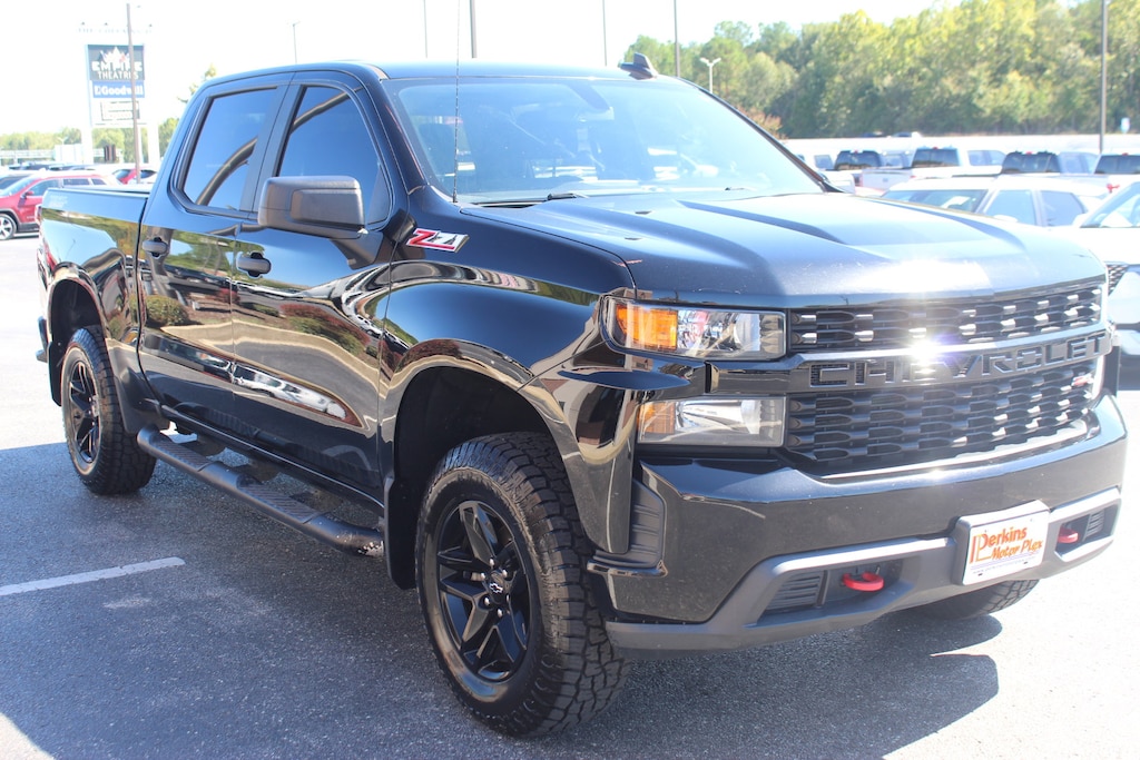 Used 2019 Chevrolet Silverado 1500 Custom Trail Boss Truck Crew Cab