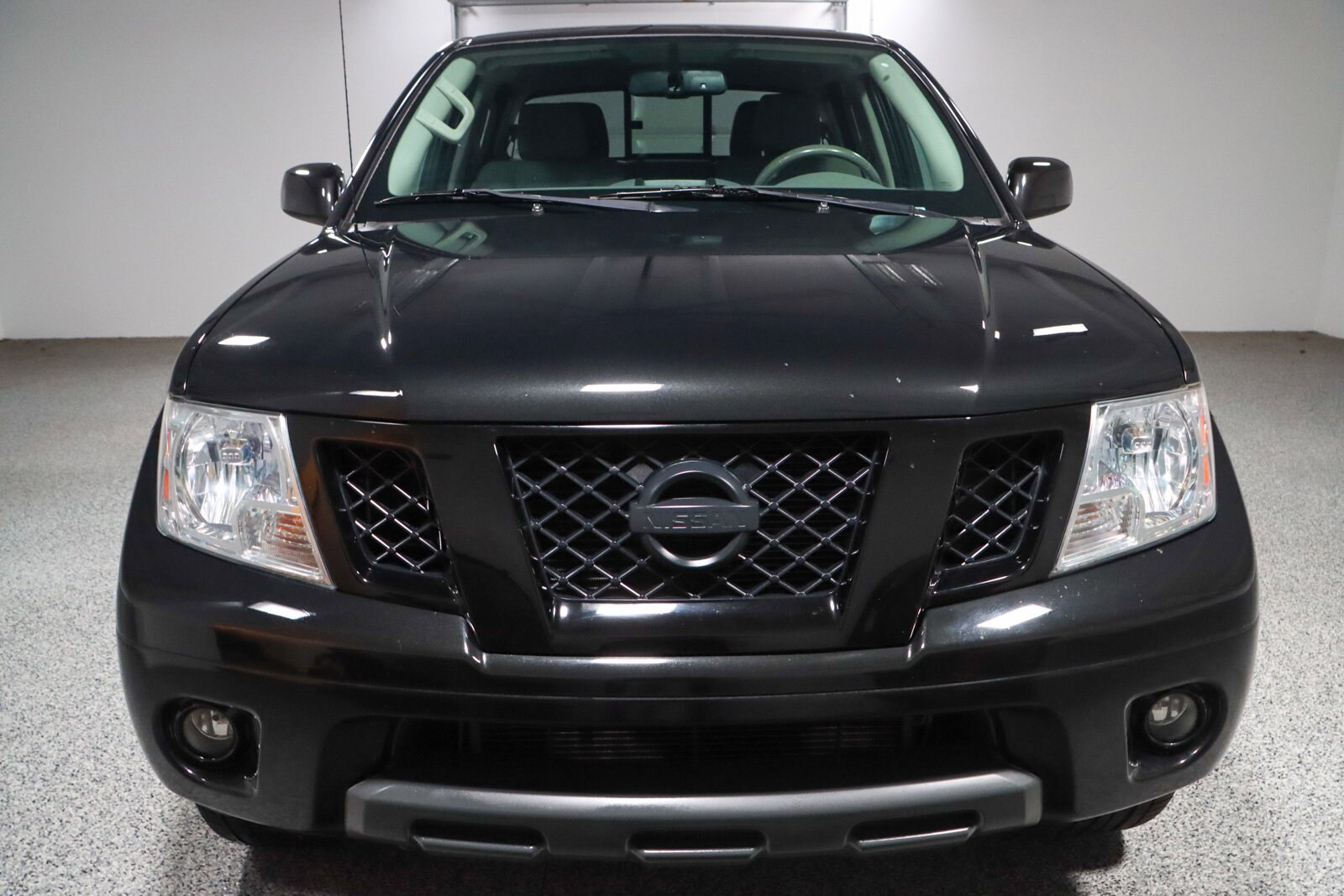 2019 Nissan Frontier SV photo 3