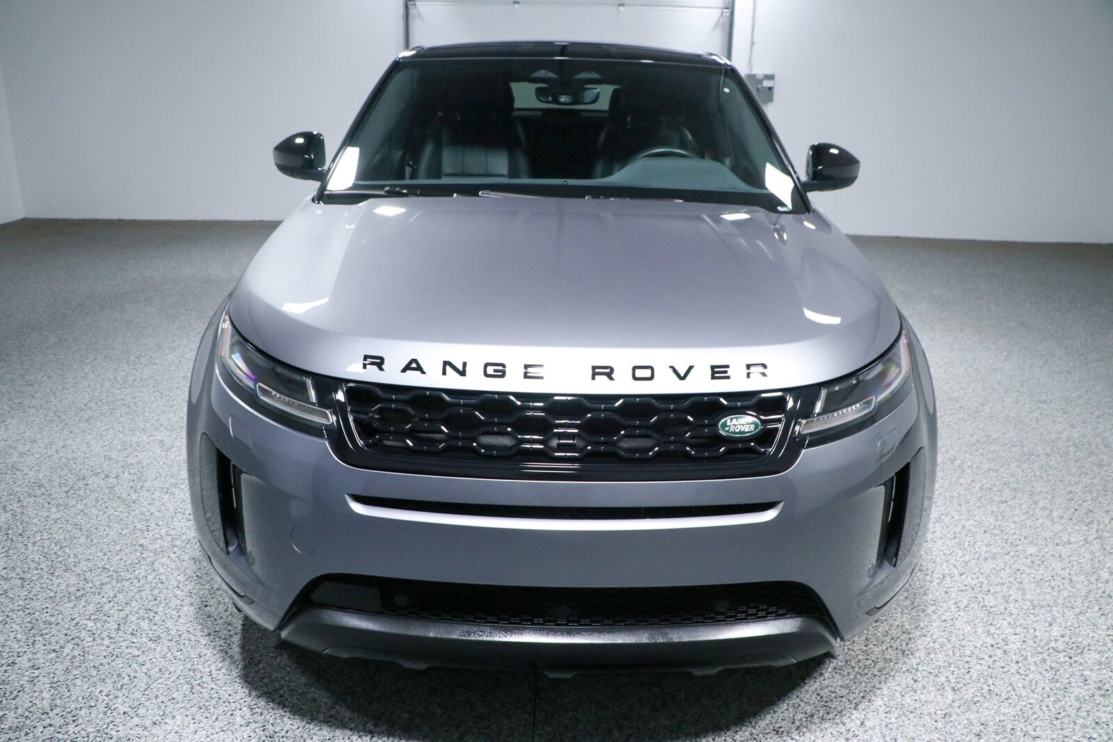 2023 Land Rover Range Rover Evoque S photo 3