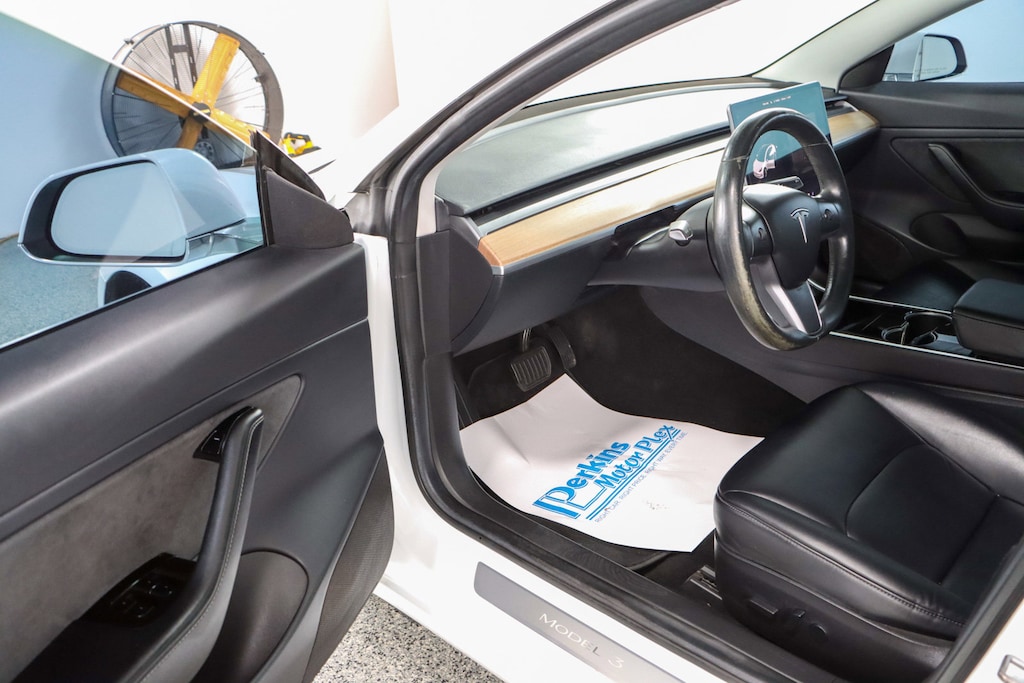 Used 2018 Tesla Model 3 Long Range Sedan