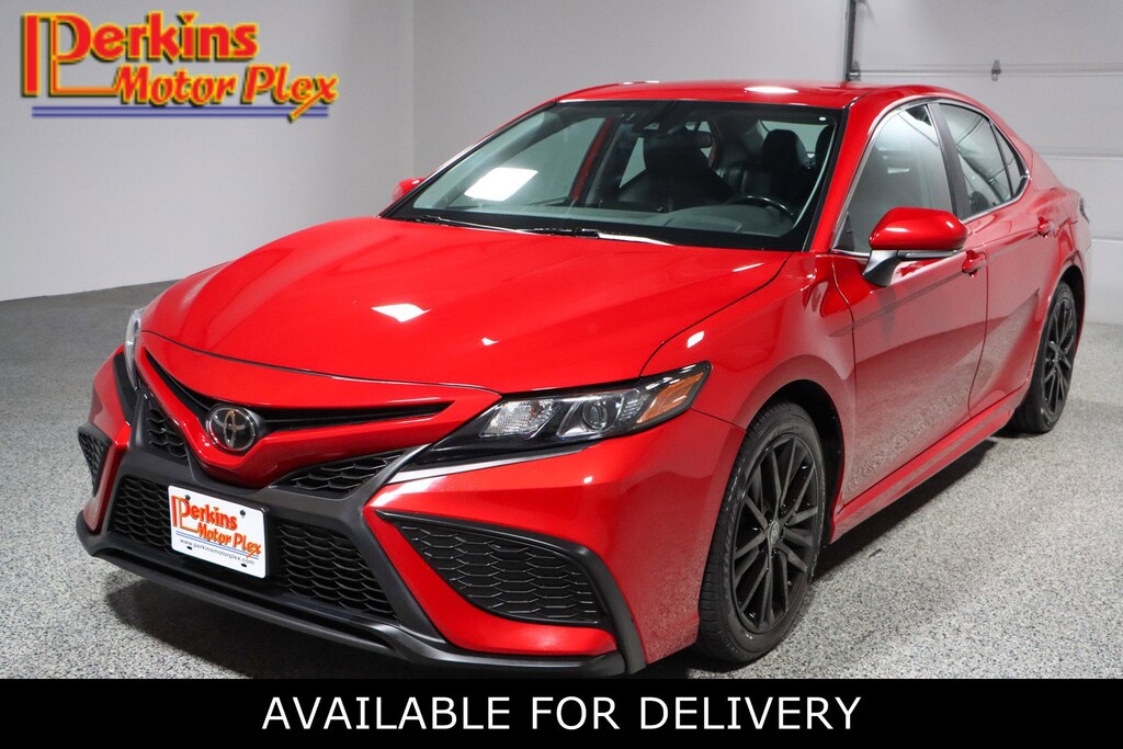 Used 2023 Toyota Camry SE Sedan