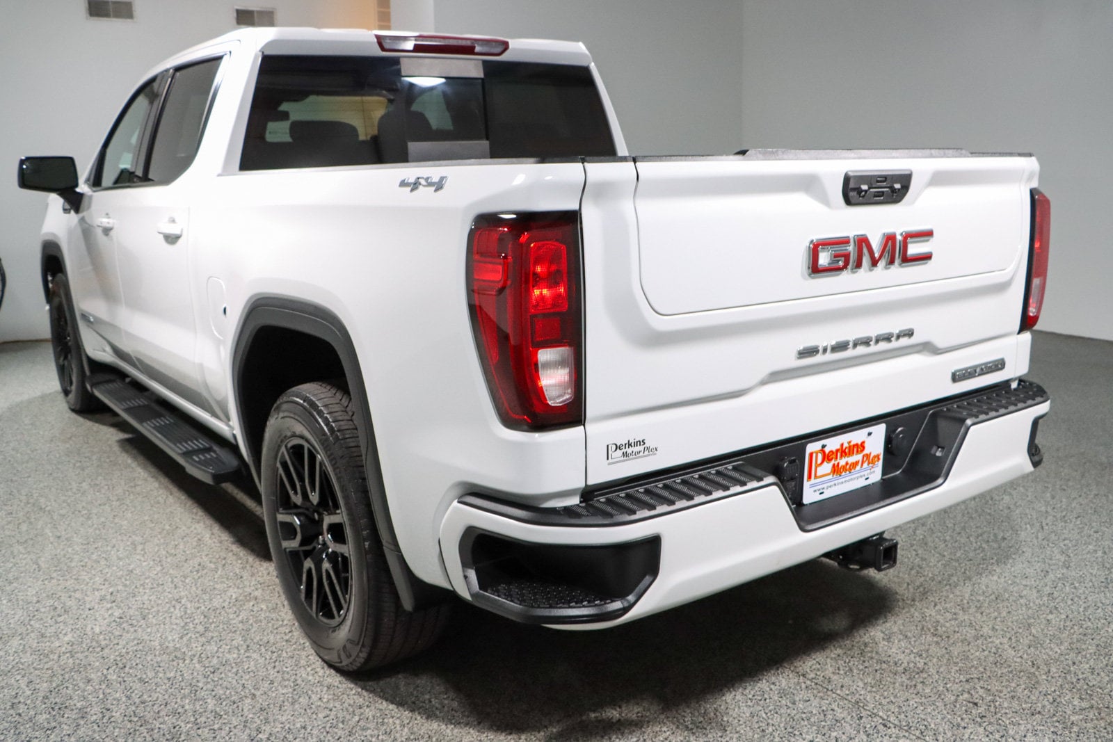 2022 GMC Sierra 1500 Elevation - Photo 9
