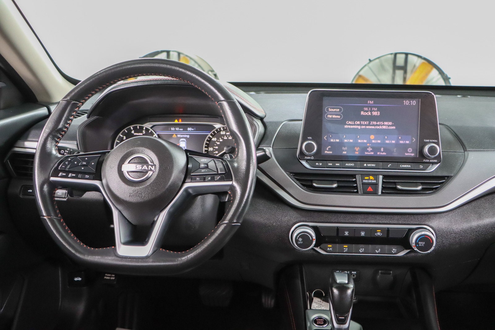 2024 Nissan Altima SR - Photo 17