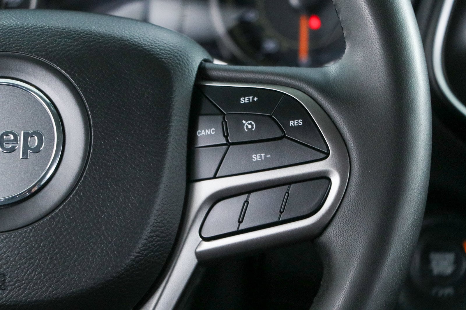 2021 Jeep Cherokee Latitude Lux - Photo 14