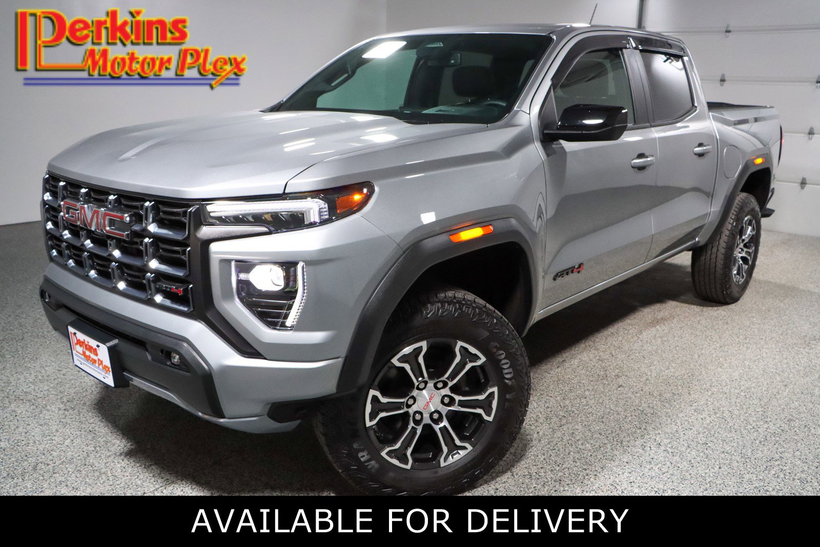 2024 GMC Canyon AT4 4WD Crew Cab Short Box's photo