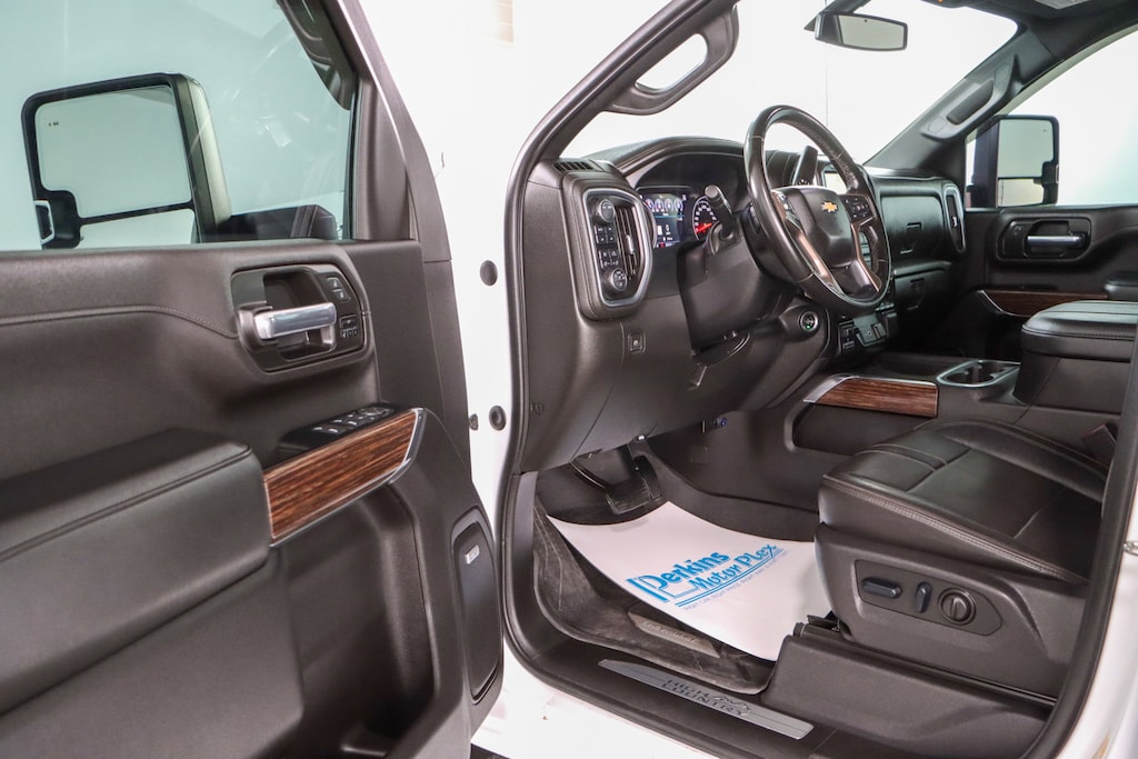 Used 2023 Chevrolet Silverado 2500HD High Country 4X4 Truck Crew Cab