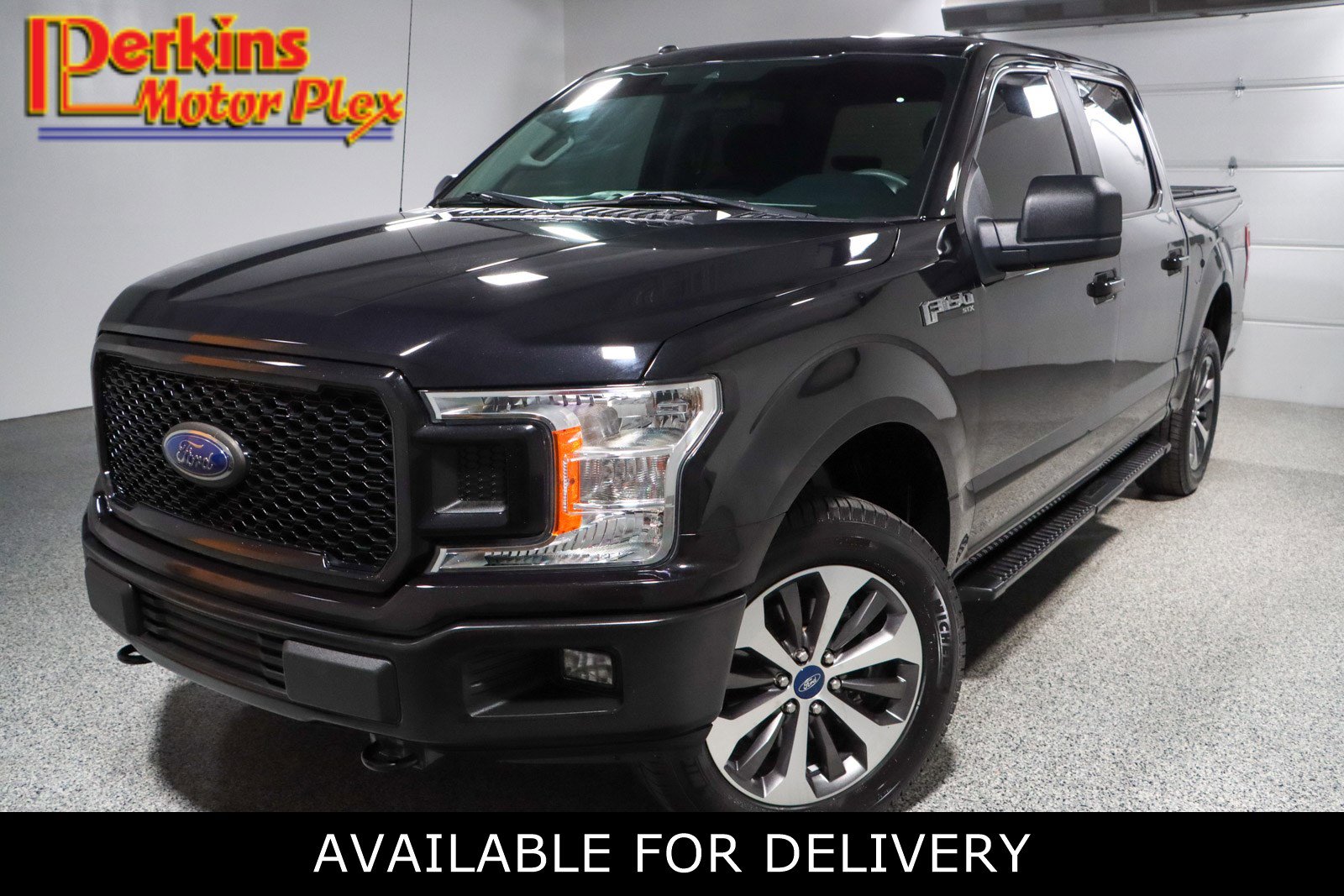 2019 Ford F-150 XL's photo