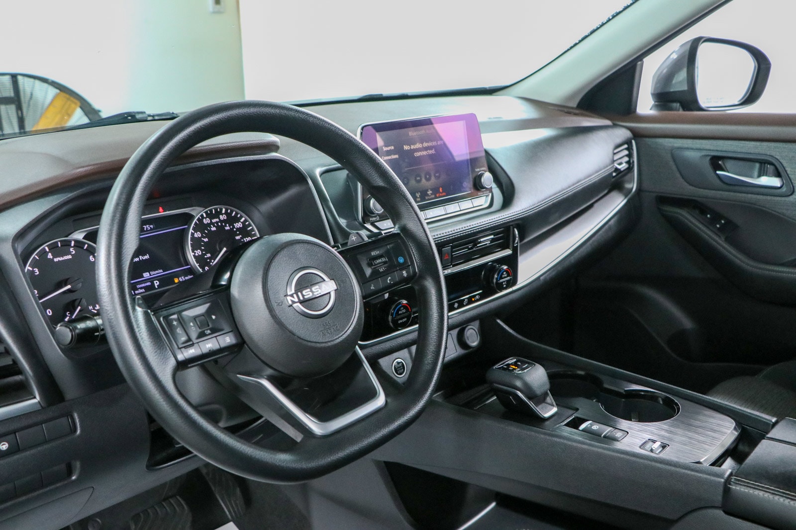 2023 Nissan Rogue SV - Photo 21
