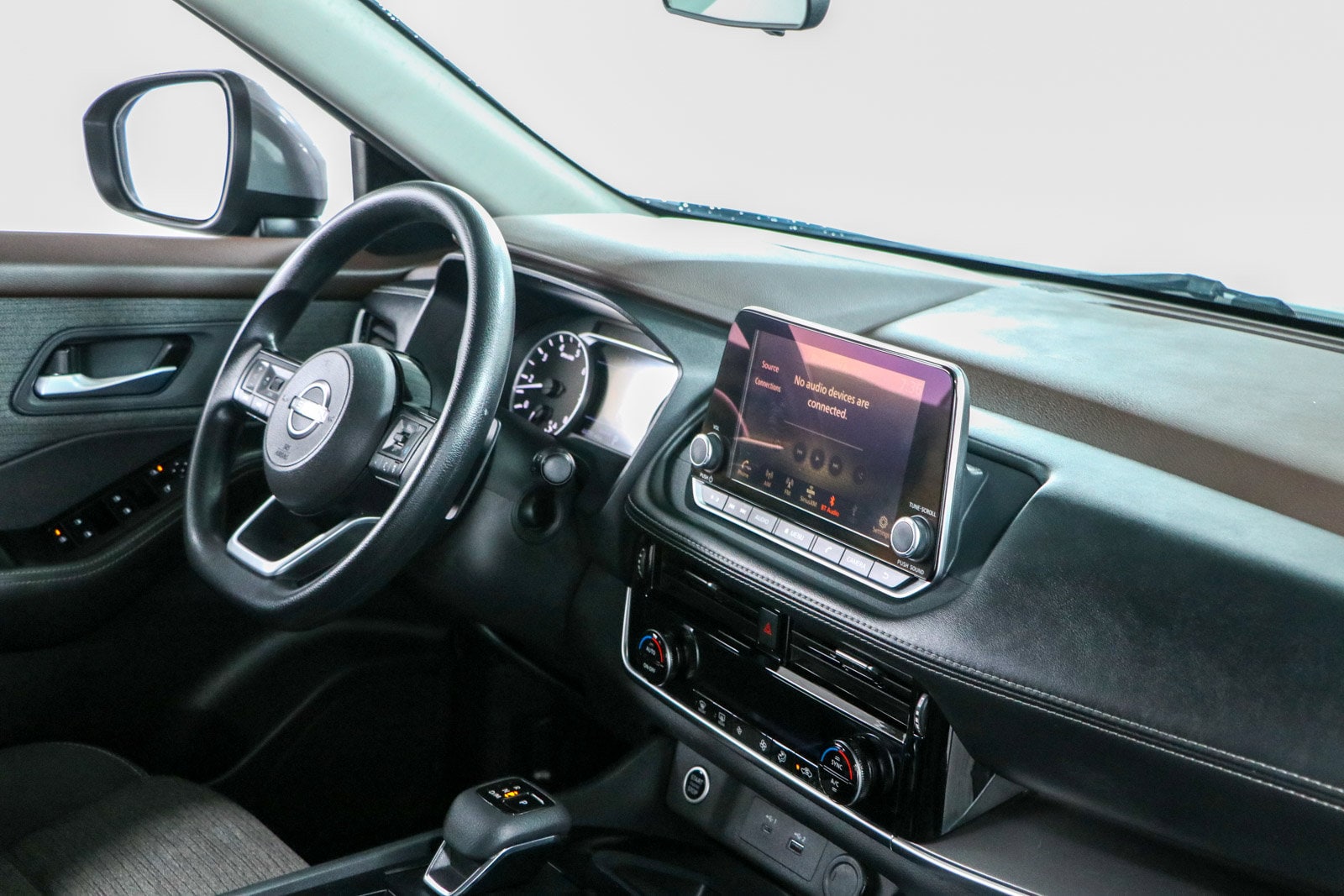 2023 Nissan Rogue SV - Photo 24