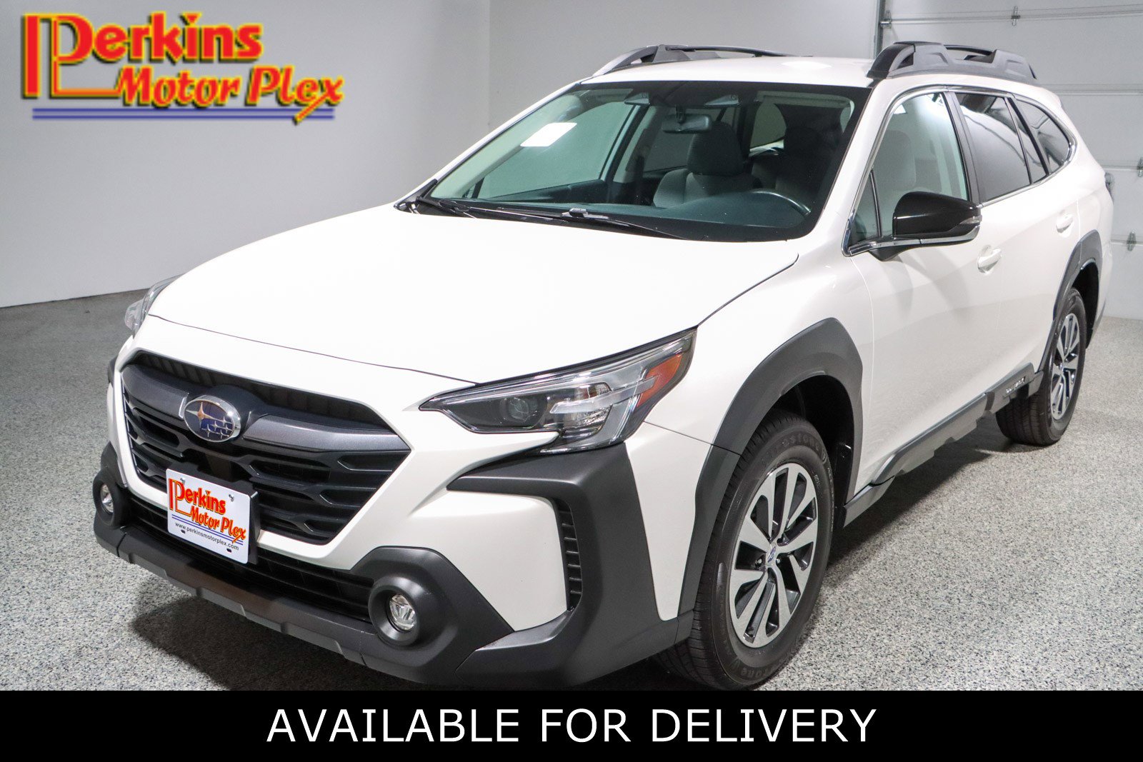 2024 Subaru Outback Premium's photo
