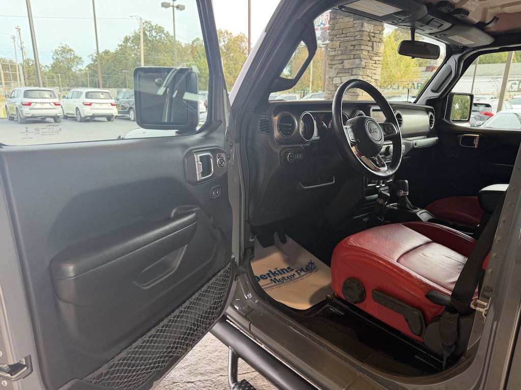 Used 2020 Jeep Gladiator Sport S Truck Crew Cab