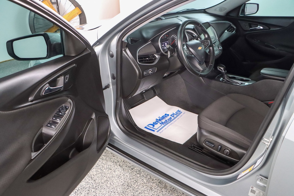 Used 2023 Chevrolet Malibu LT Sedan