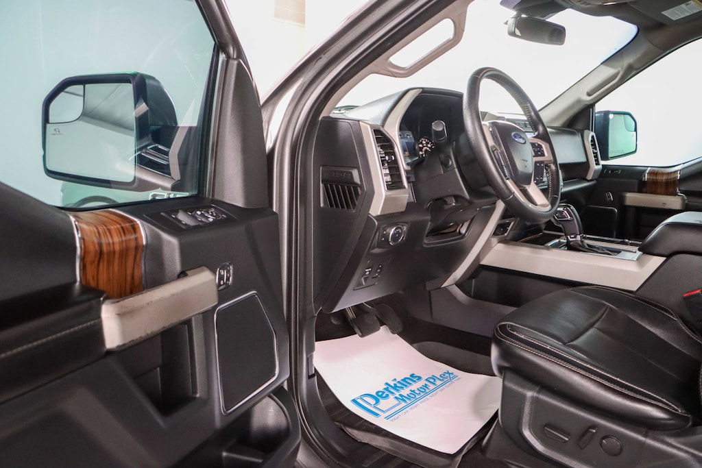 Used 2019 Ford F-150 LARIAT 4X4 Truck SuperCrew Cab