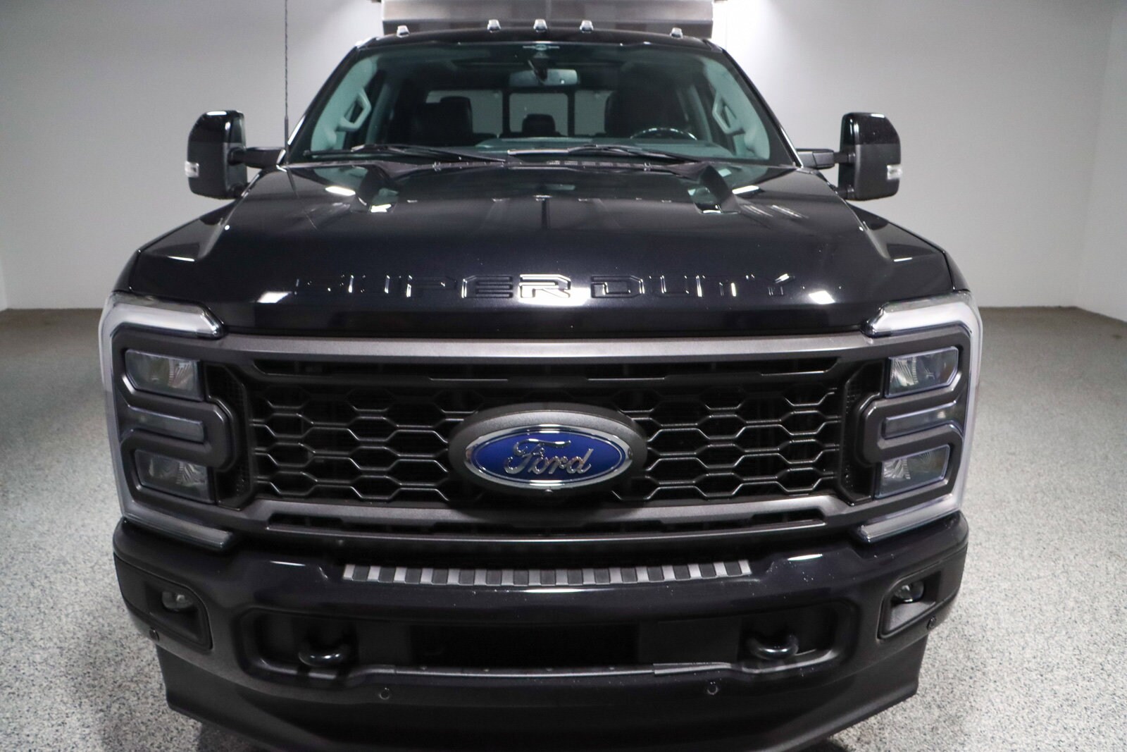 2023 Ford F-250 Lariat photo 3