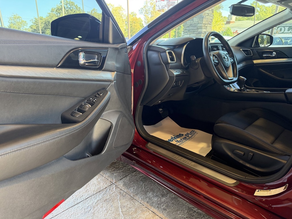 Used 2017 Nissan Maxima S Sedan