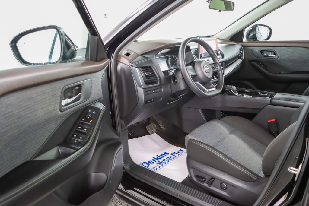 Used 2023 Nissan Rogue SV AWD SUV