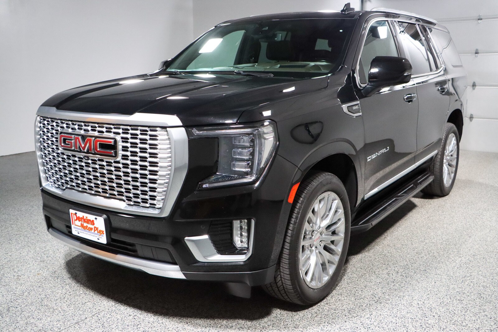 2023 GMC Yukon Denali - Photo 35