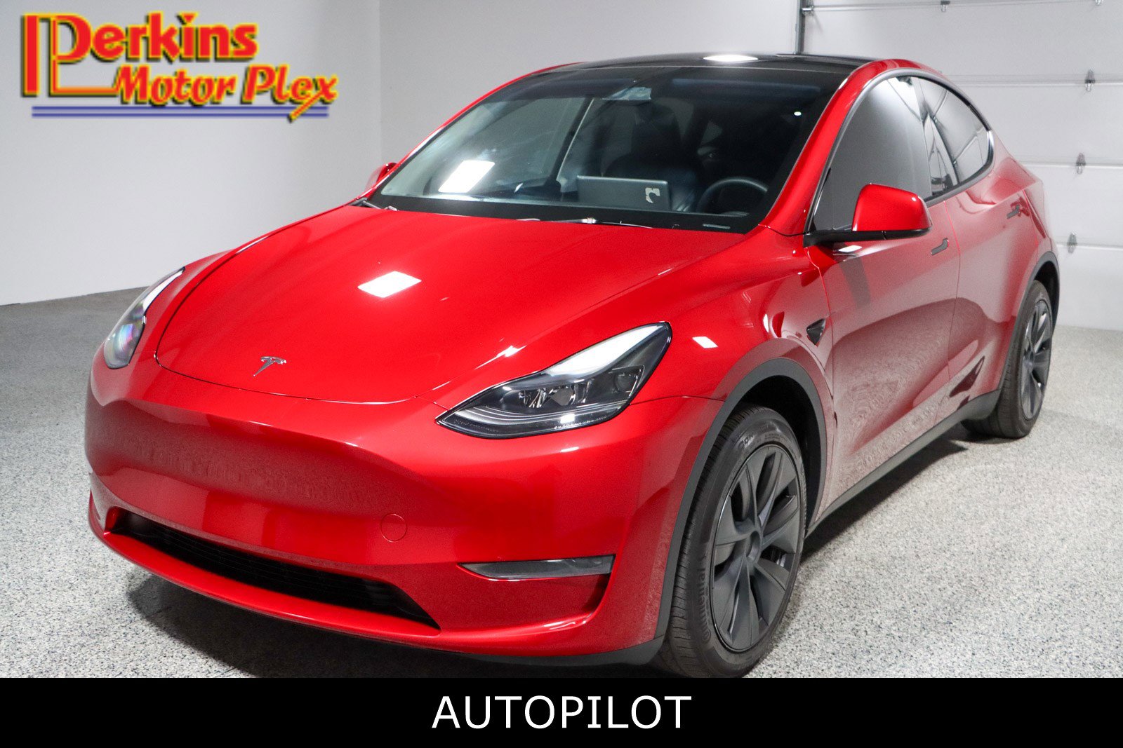 2024 Tesla Model Y Long Range's photo