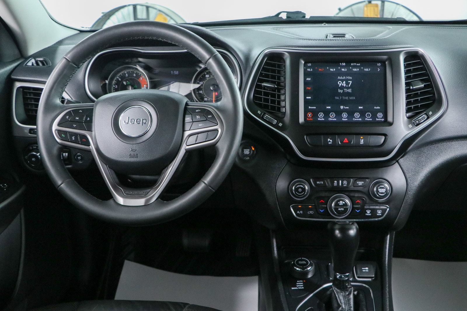 2021 Jeep Cherokee Latitude Lux - Photo 17