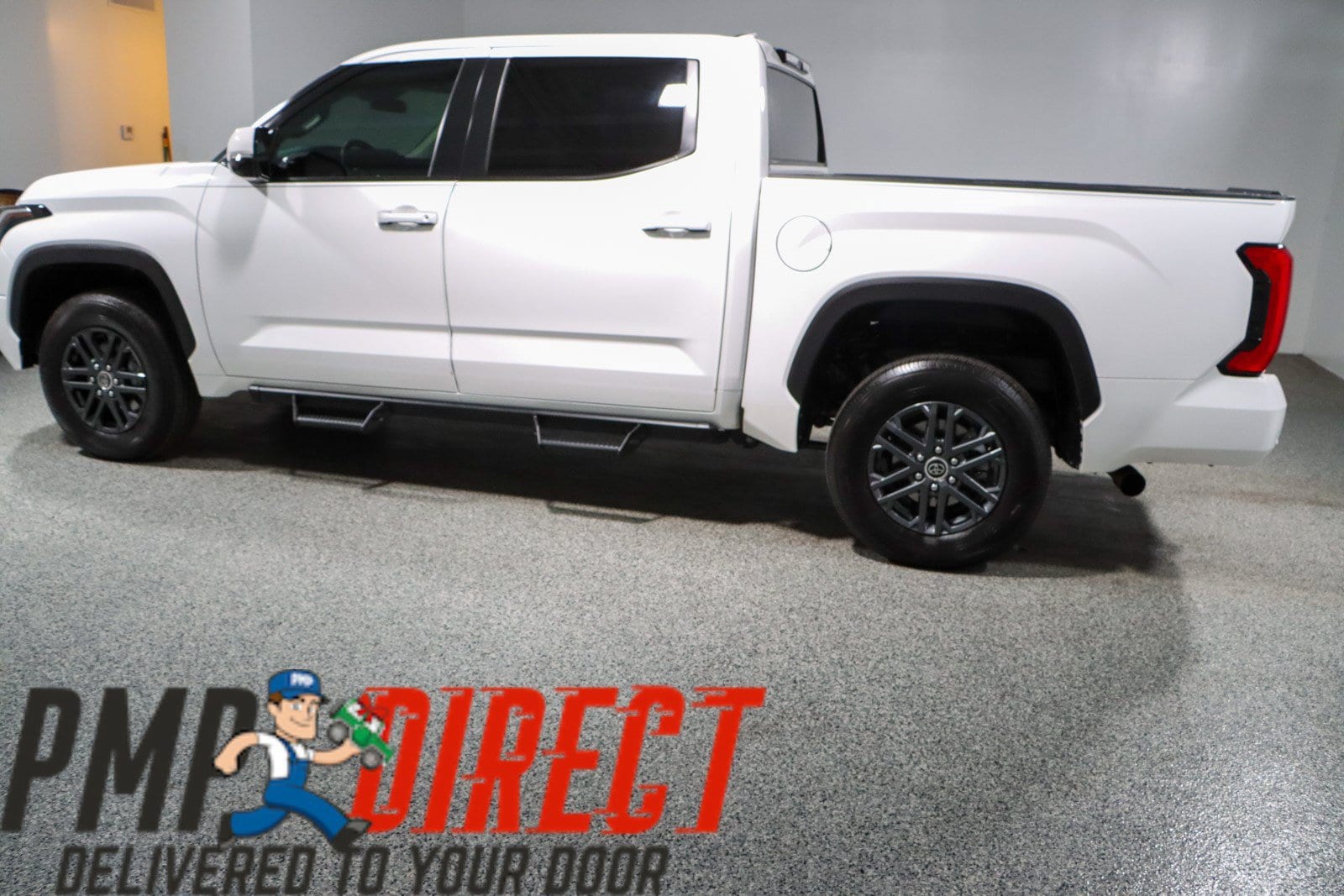 2024 Toyota Tundra SR5 - Photo 10