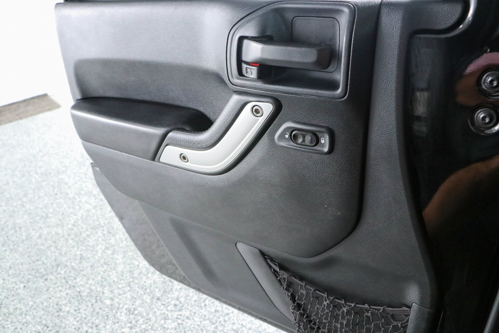 2016 Jeep Wrangler Unlimited Sahara - Photo 21