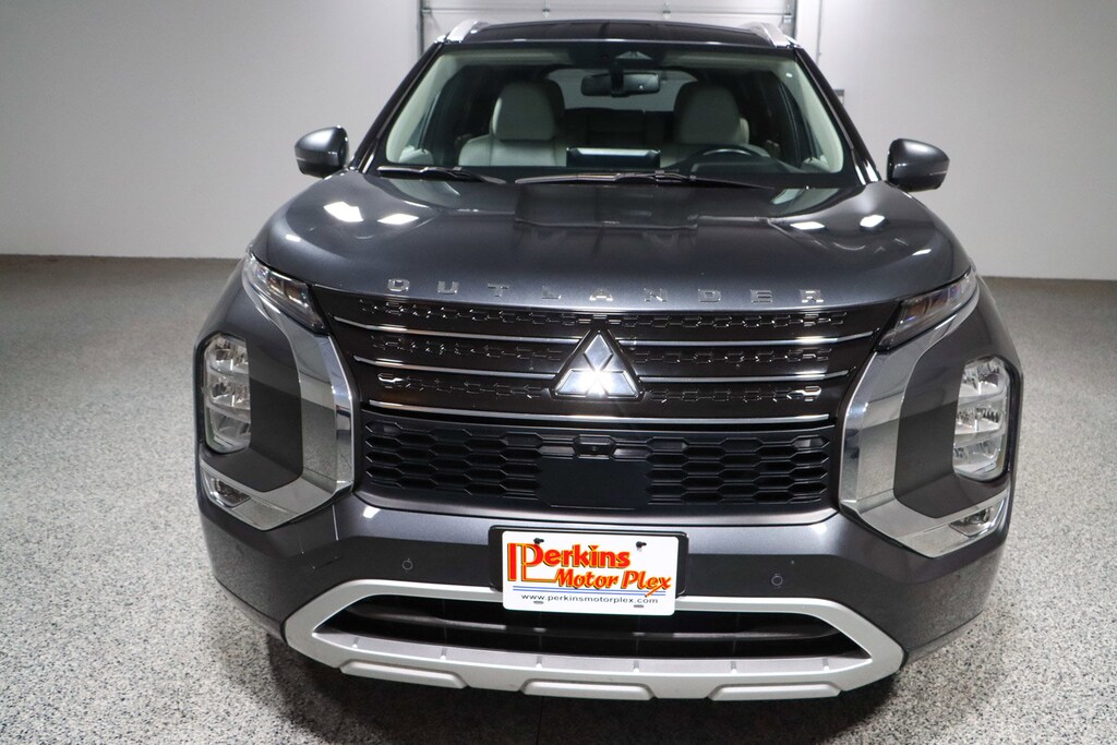 Used 2024 Mitsubishi Outlander SEL SUV