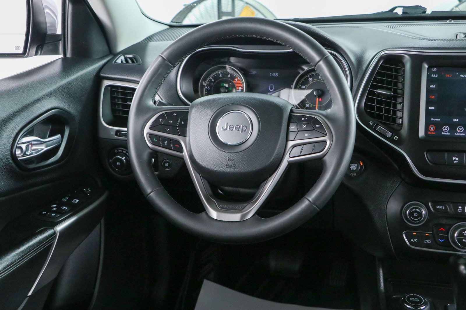2021 Jeep Cherokee Latitude Lux - Photo 12