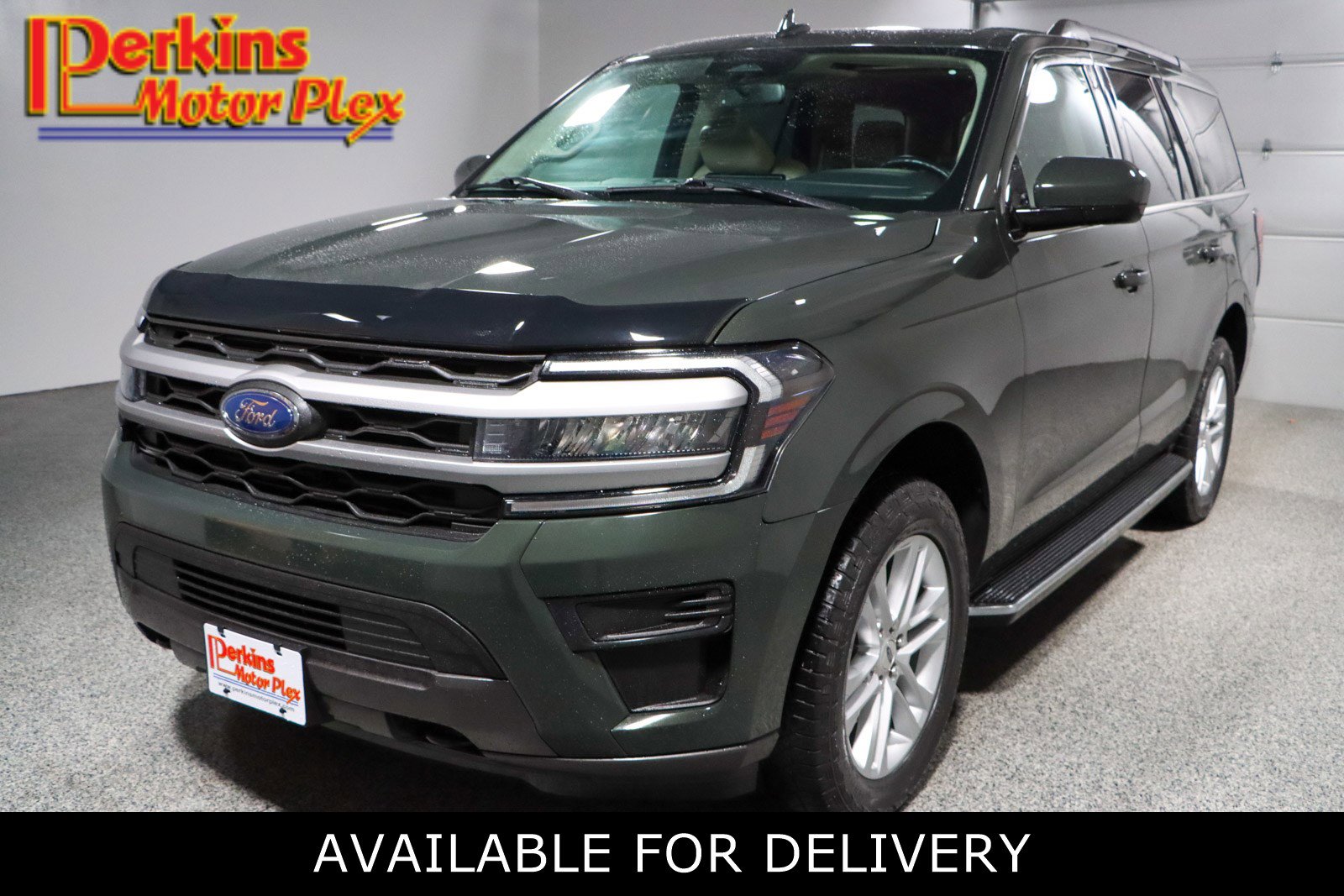 2022 Ford Expedition XLT's photo