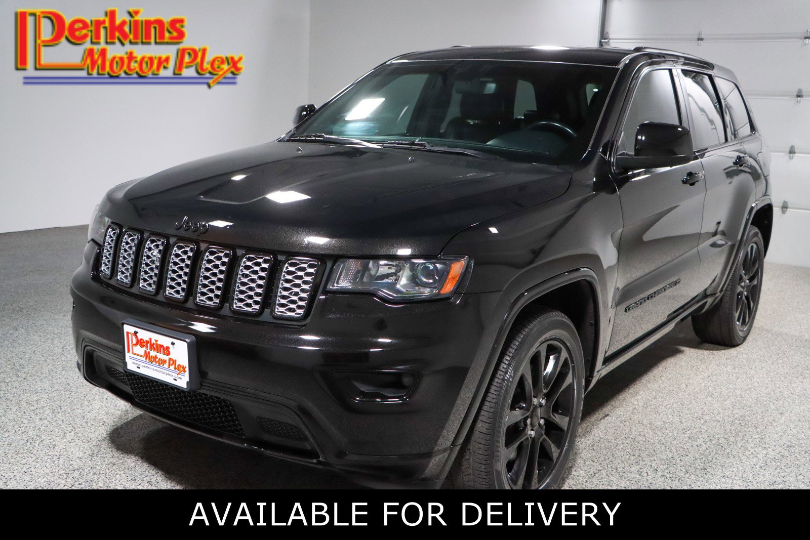 2022 Jeep Grand Cherokee WK Laredo X's photo