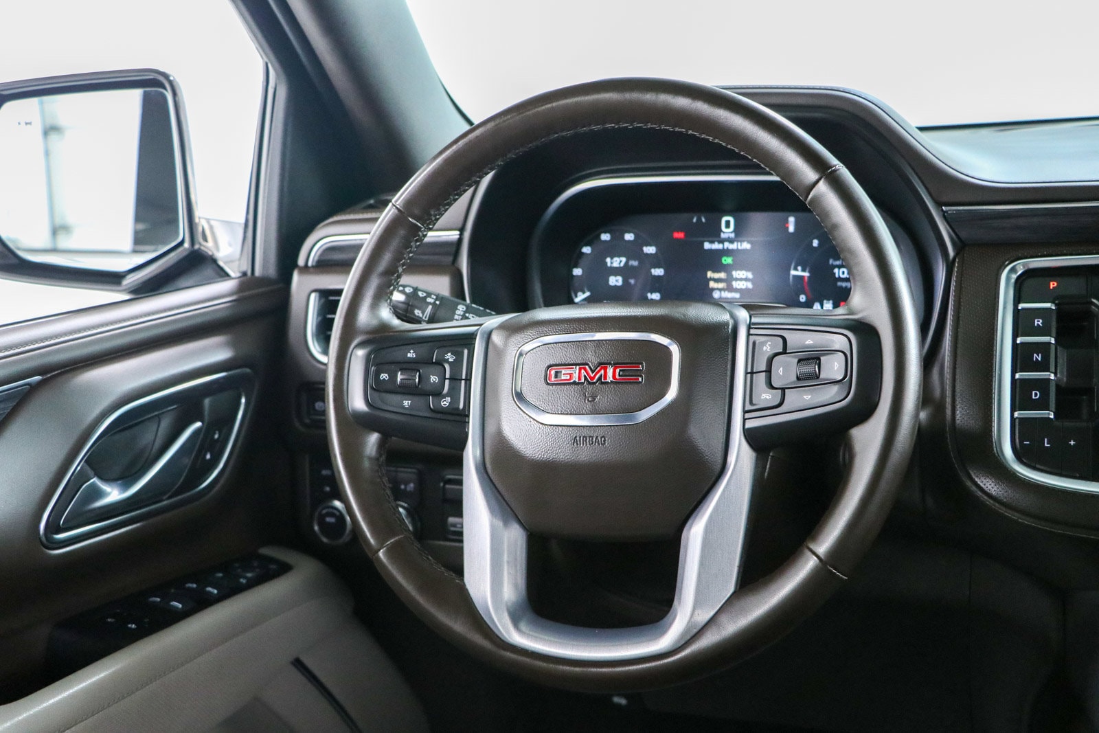 2023 GMC Yukon SLT - Photo 13