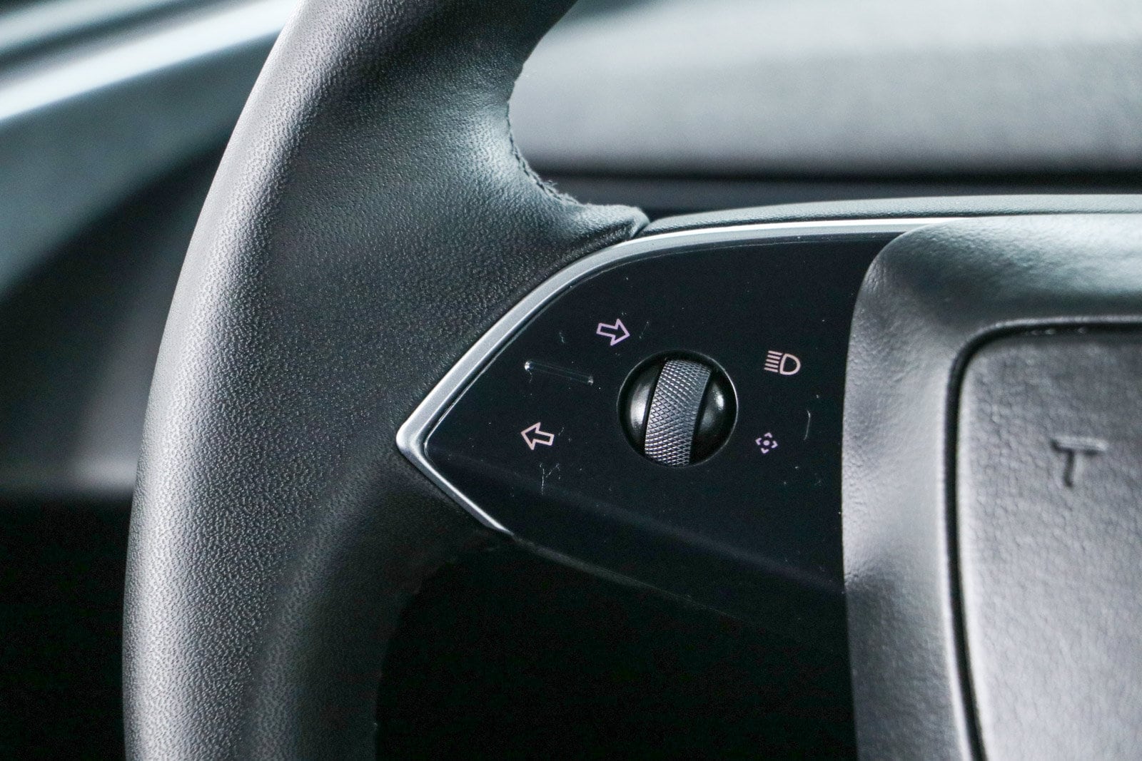 2025 Tesla Model 3 Long Range - Photo 13