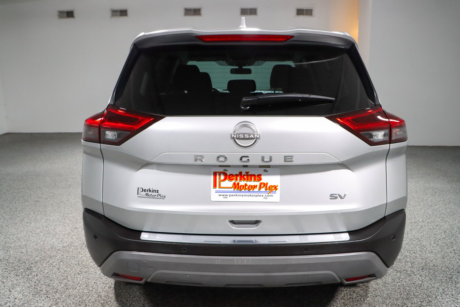 2023 Nissan Rogue SV - Photo 8