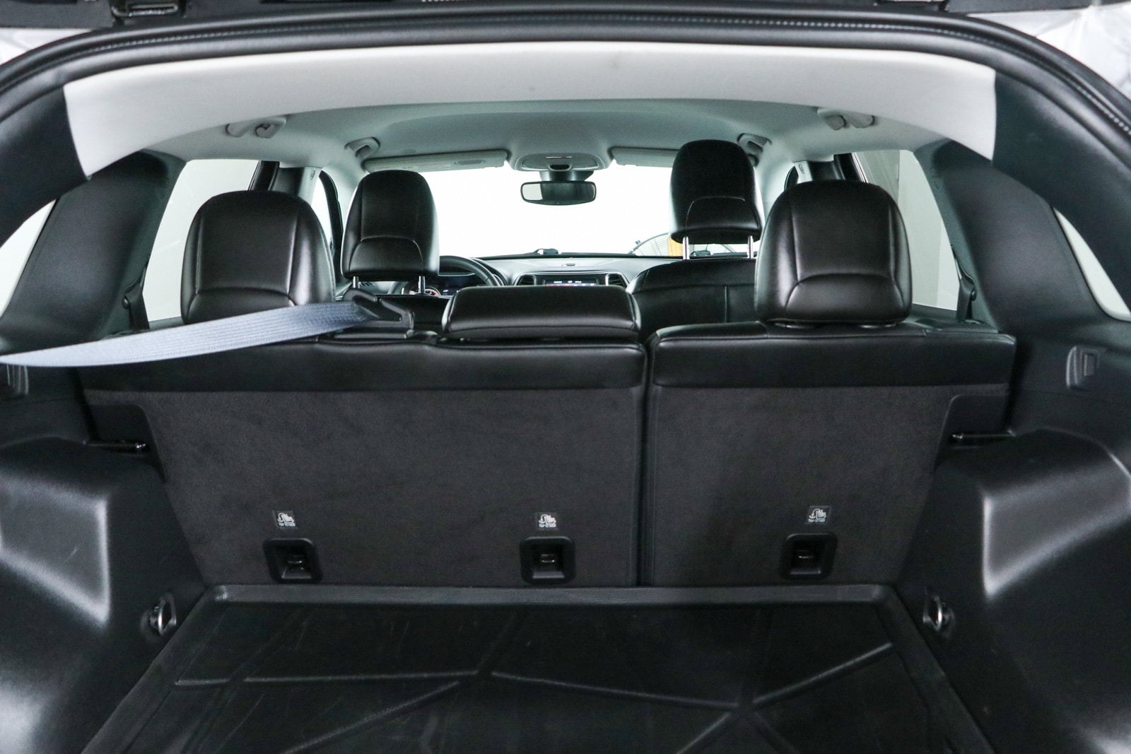 2021 Jeep Cherokee Latitude Lux - Photo 29