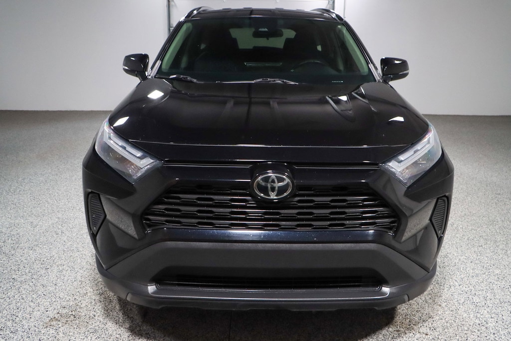 Used 2022 Toyota RAV4 XLE SUV