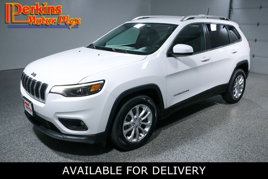 Used 2019 Jeep Cherokee Latitude SUV