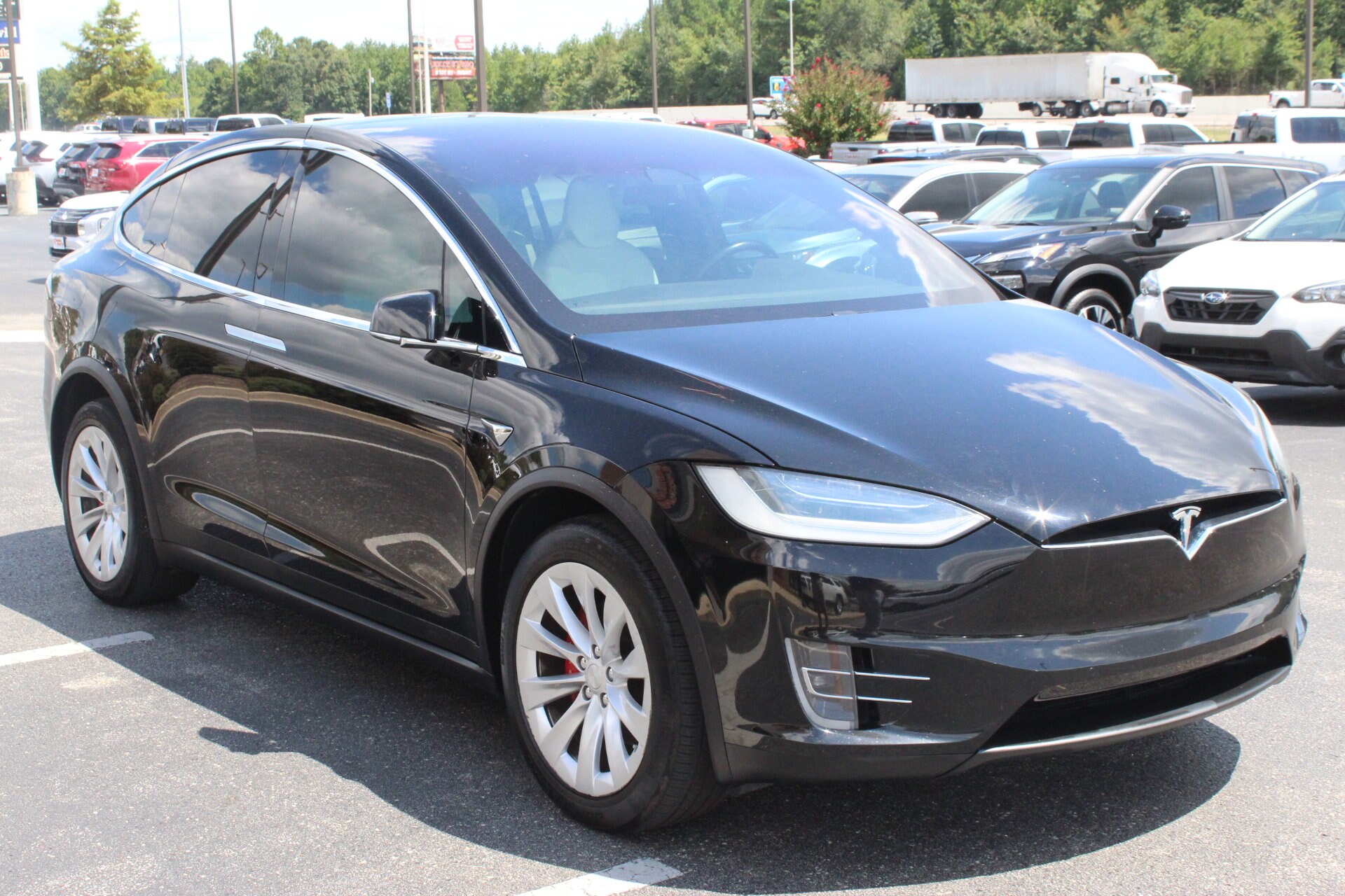 2019 Tesla Model X Performance photo 2
