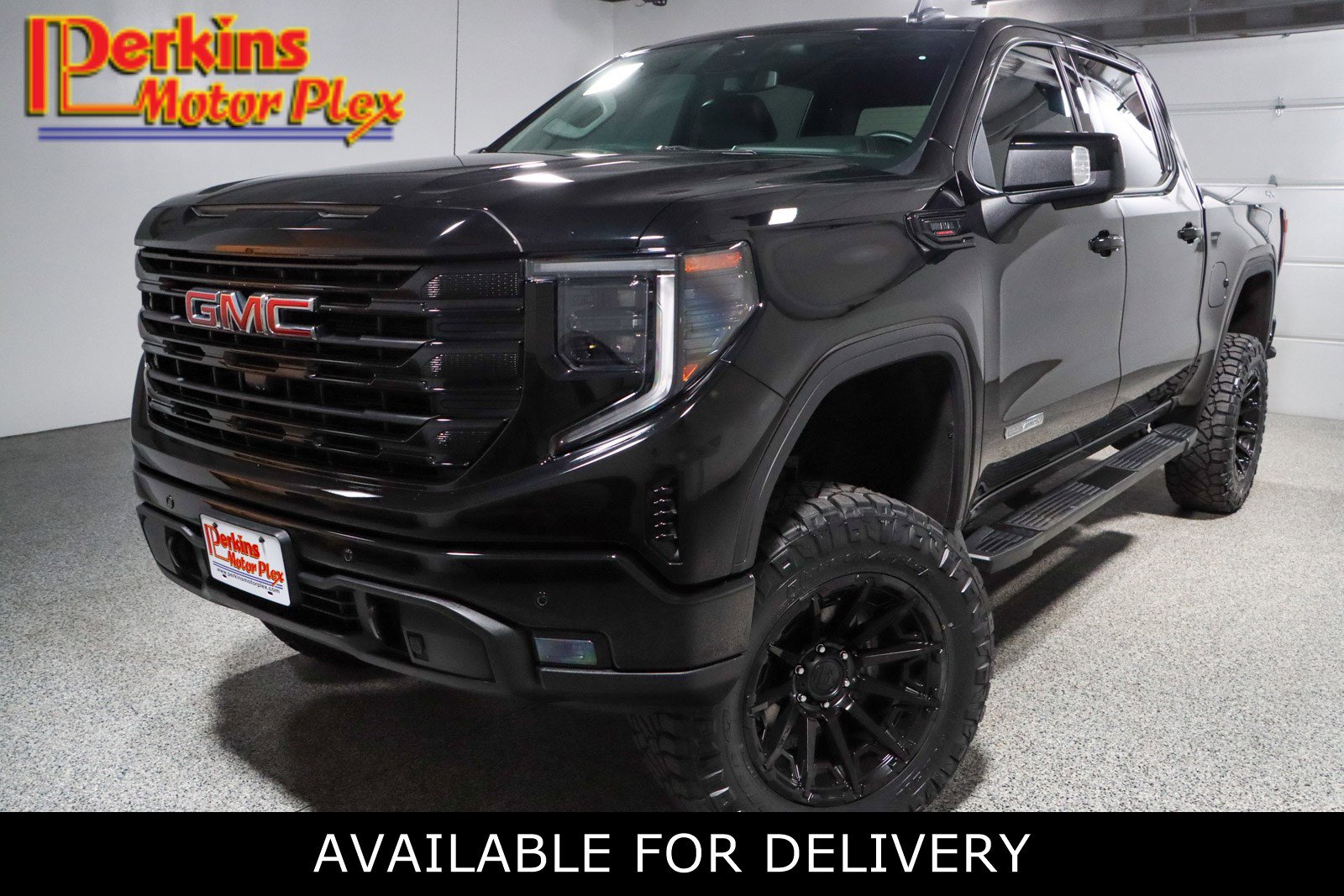 2024 GMC Sierra Elevation 4WD Crew Cab Short Box's photo