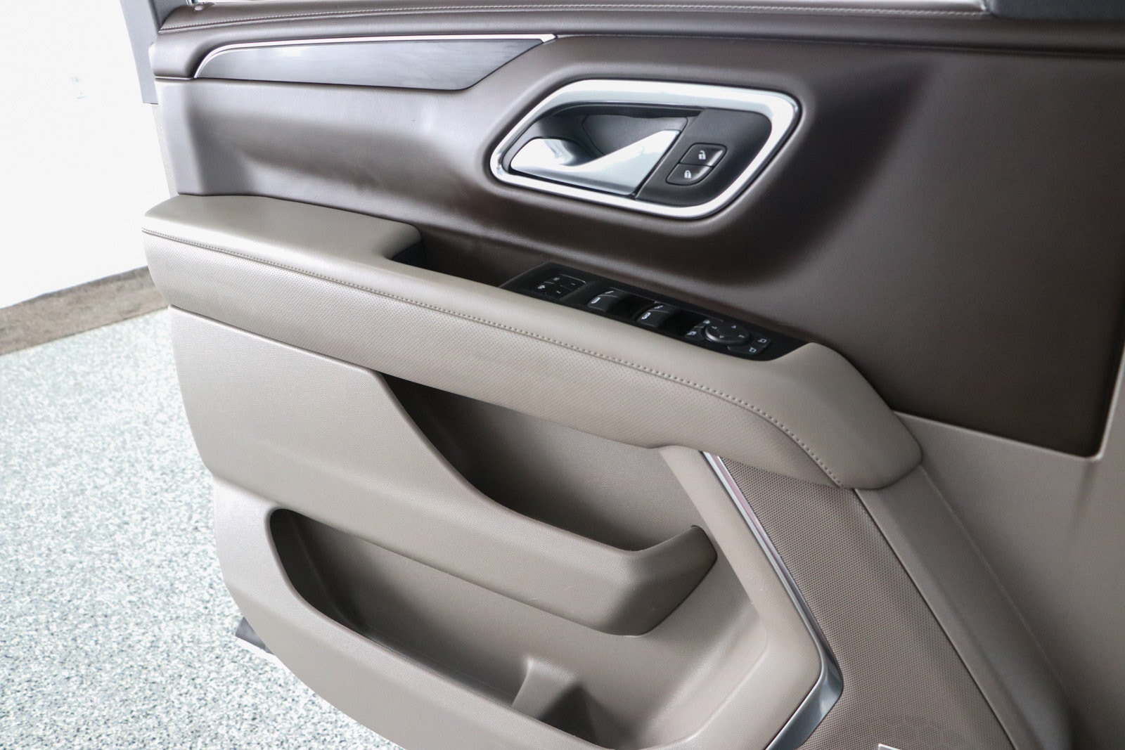 2023 GMC Yukon SLT - Photo 26