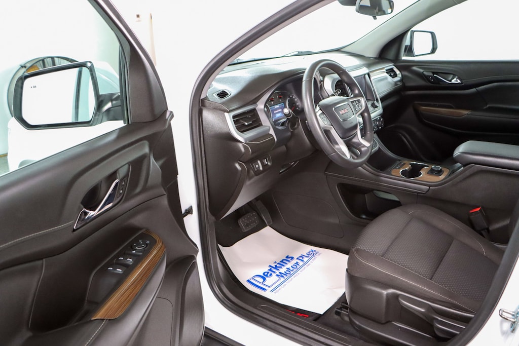 Used 2022 GMC Acadia SLE SUV