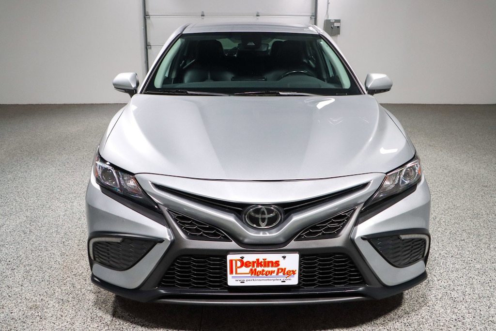 Used 2024 Toyota Camry SE Sedan