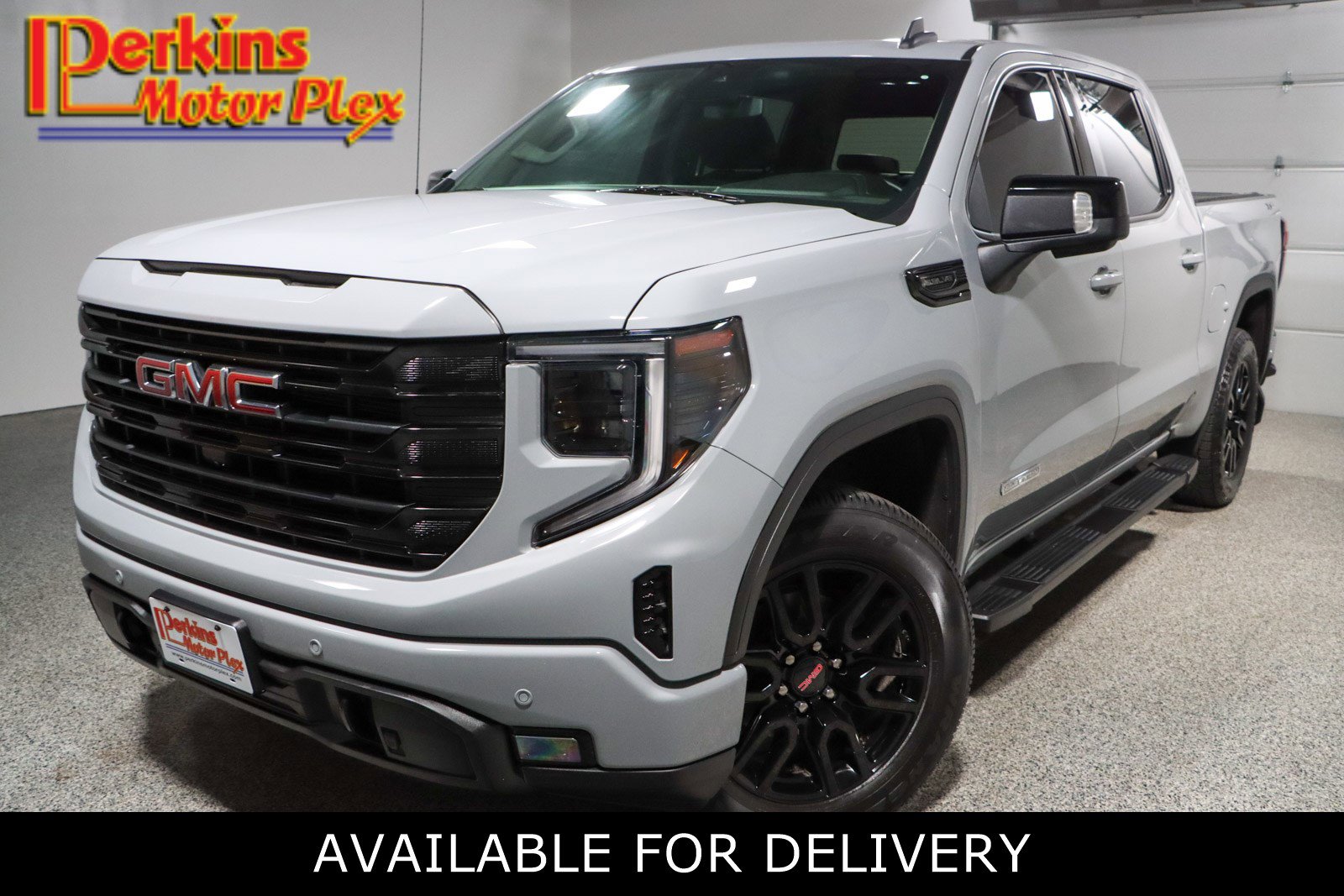 2024 GMC Sierra Elevation 4WD Crew Cab Short Box's photo