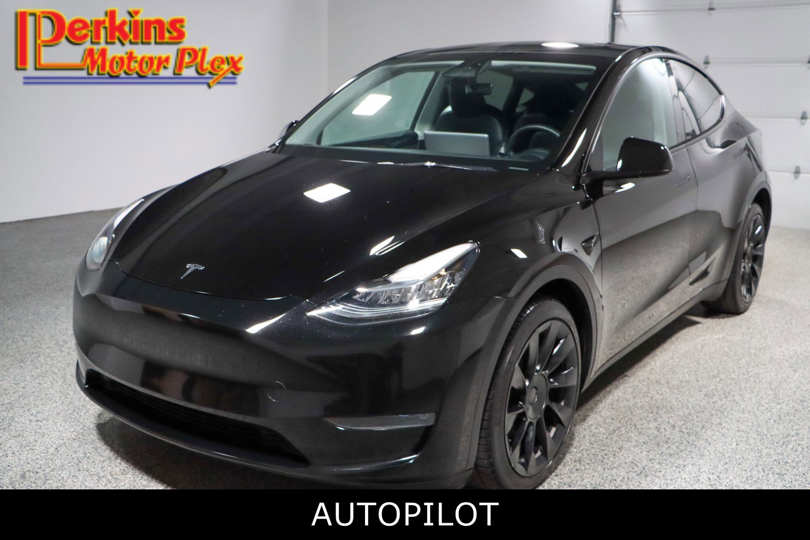 2023 Tesla Model Y Long Range's photo