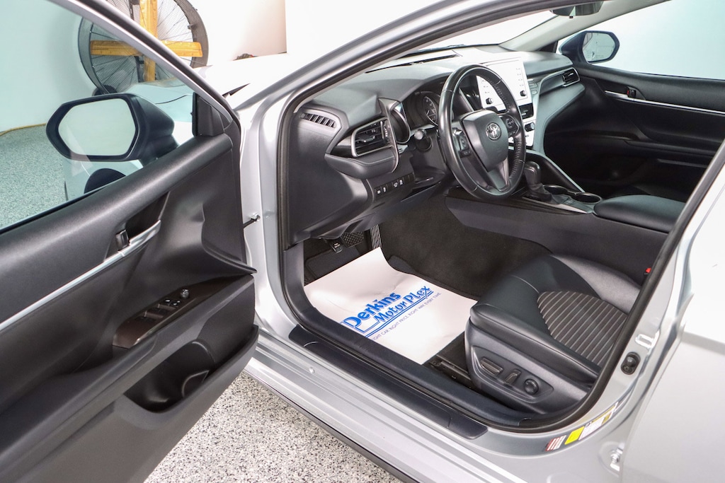 Used 2024 Toyota Camry SE Sedan