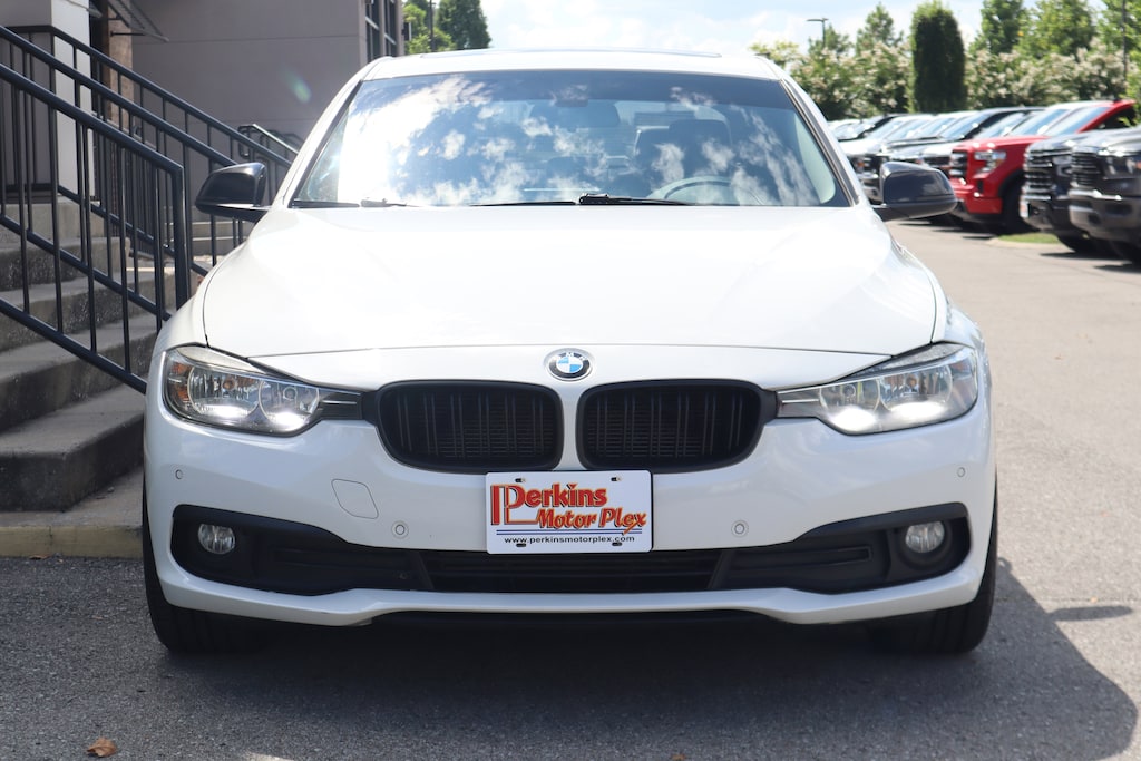 Used 2017 BMW 3 Series 320i xDrive Sedan