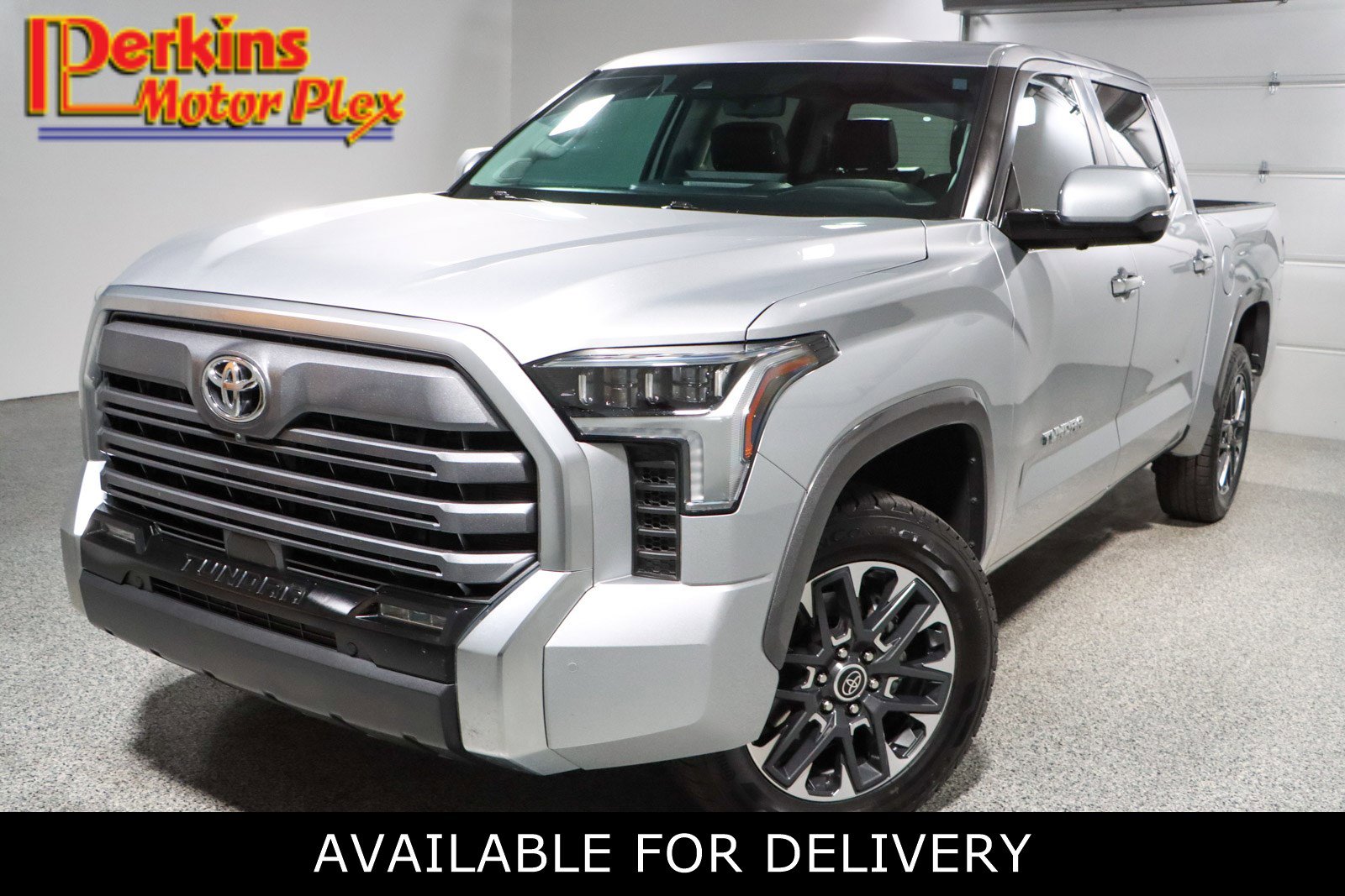 2024 Toyota Tundra Limited's photo