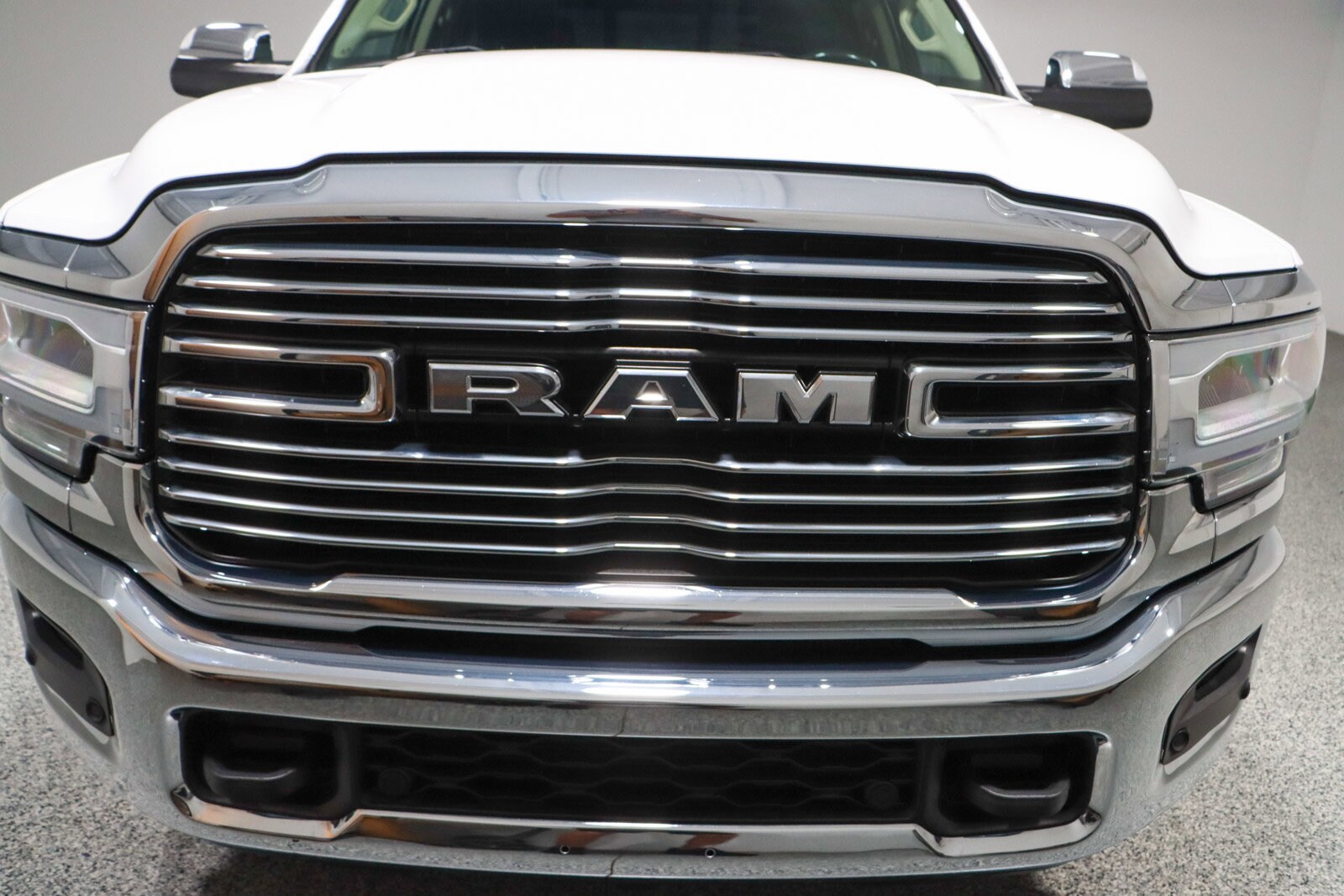 2020 Ram 2500 Laramie photo 2