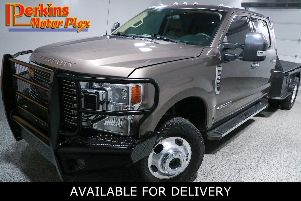 Used 2021 Ford F-350 XLT 4X4 SKIRTED FLATBED Truck Crew Cab
