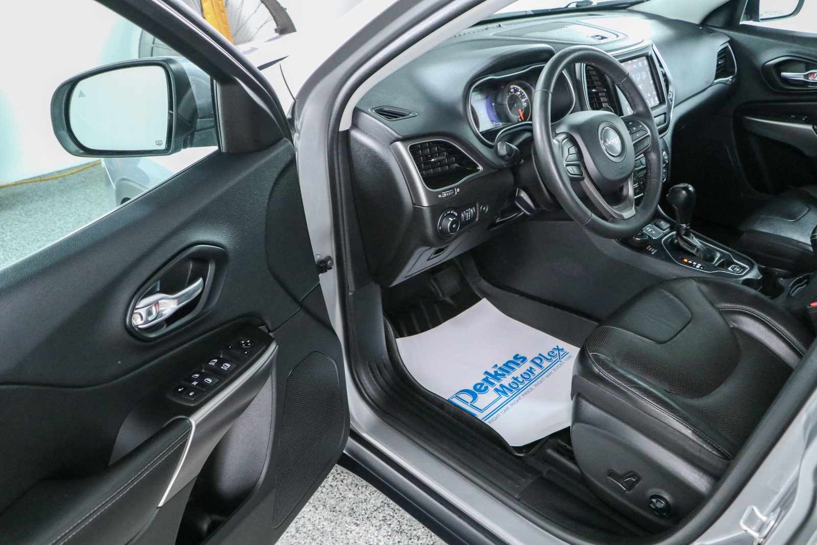 2021 Jeep Cherokee Latitude Lux - Photo 3